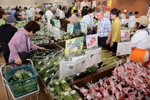 ふれあい市
