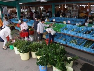 神辺アグリセンター「ふれあい市」